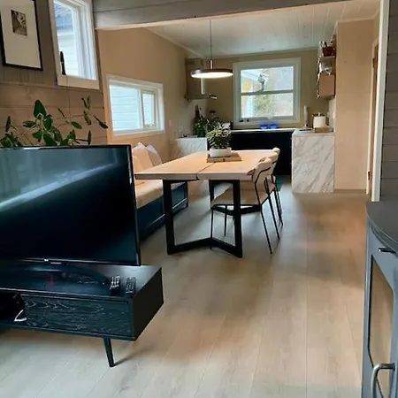 Et Helt Hus Med Utsikt! 10 Min Fra Sentrum Τρόντχαϊμ