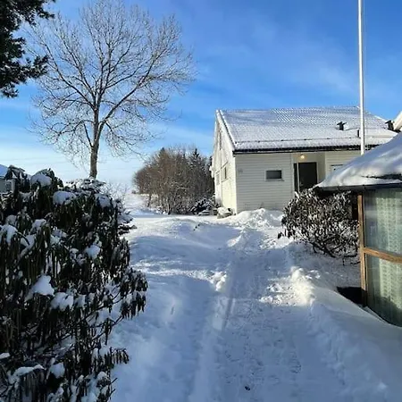 Prázdninový dům Et Helt Hus I Fredelige Omgivelser Med Utsikt! Ca 10 Min Fra Sentrum *