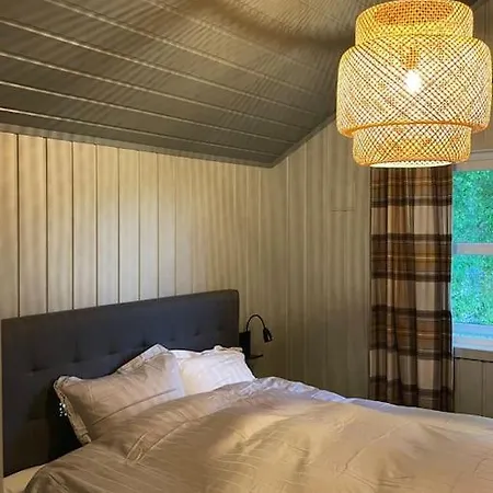 Et Helt Hus I Fredelige Omgivelser Med Utsikt! Ca 10 Min Fra Sentrum Prázdninový dům