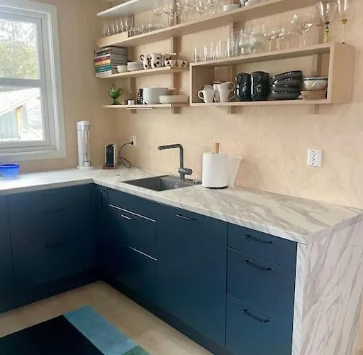 Et Helt Hus I Fredelige Omgivelser Med Utsikt! Ca 10 Min Fra Sentrum